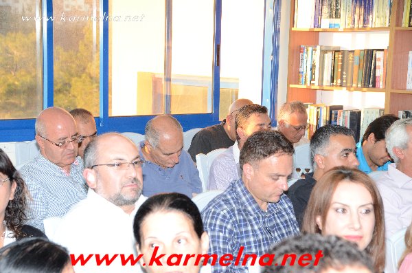 توقيع ديوان:عزف على جراح الصمت للشاعر مجيد حسيسي